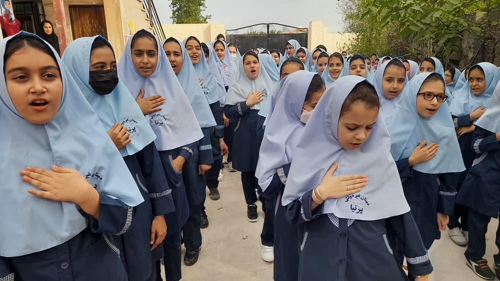 دبستان غیردولتی دخترانه پرنیا